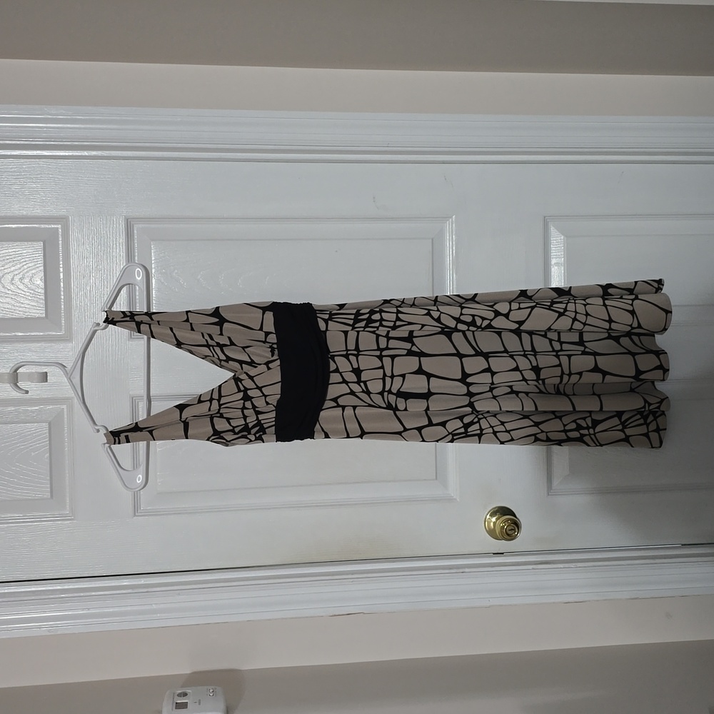 Evan Picone dress Tan/Black
